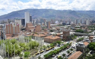 Medellín, lista para suministrar primeras dosis de vacunas a población priorizada