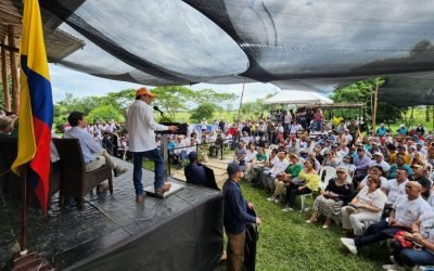 Entregan 591 hectáreas a campesinos de Córdoba