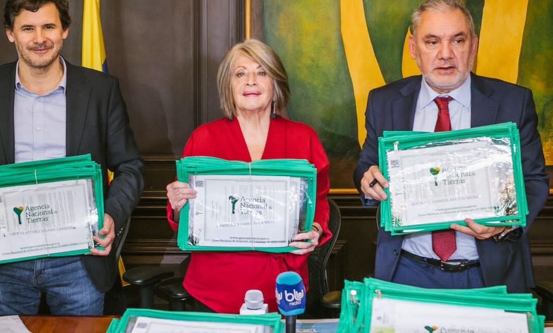 Reforma agraria se inicia con titulación masiva en 19 departamentos