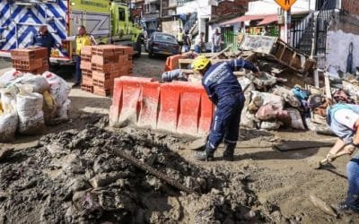 Familias afectadas por lluvias en Medellín reciben apoyo