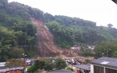 14 muertos y 35 heridos deja alud en Pereira