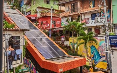 Escaleras eléctricas de comuna 13 funcionan con energía solar