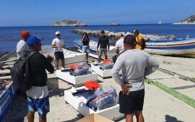 Expescadores del PNN Tayrona reciben lanchas