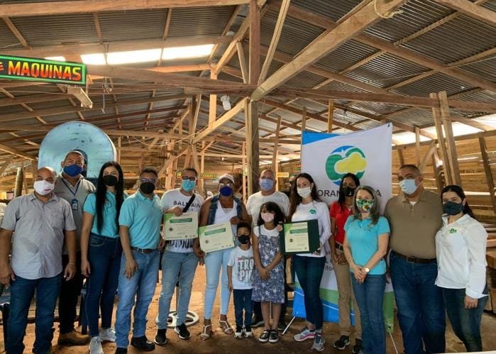 Corantioquia contribuye a la reactivación económica del sector forestal en el Bajo Cauca