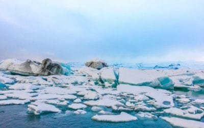 Los glaciares de la península Antártica aceleran su movimiento en verano