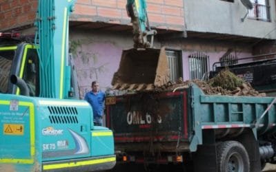 Intervienen quebradas en Medellín para mitigar riesgos por lluvias