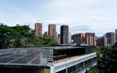 Telemedellín ahorrará entre el 25 % y el 30 % de energía con paneles solares