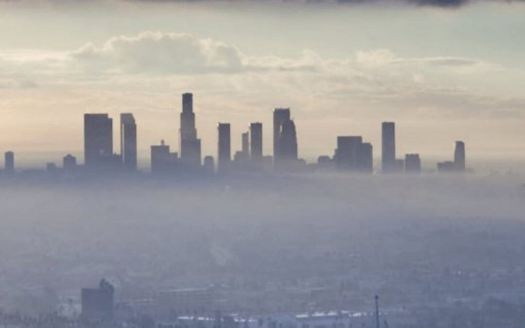 Contaminación del aire en EE. UU. golpea con más fuerza a comunidades hispanas