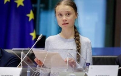 Thunberg dice que la agenda climática sigue muy atrás en la agenda política